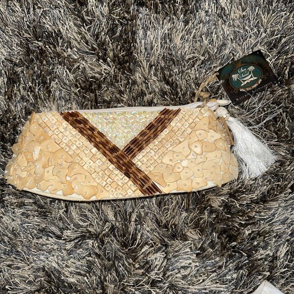 Sun N Sand Handbags - NWT SUN -N- SAND Women’s Shell & Bead Handbag Natural Fabrics NEW